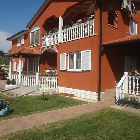 Valica 7122a Apartment