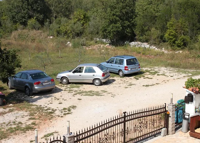 Valica 7122a Διαμέρισμα Ουμάγκ