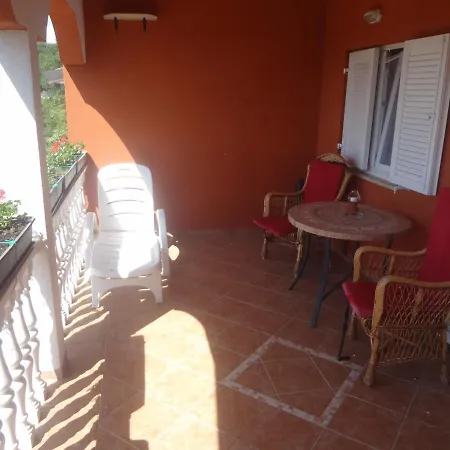 Valica 7122a Apartment Umag